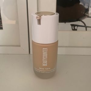 BeautyCounter Skin Twin Foundation (light 210)